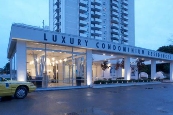 High Rise, Malen, 83 Redpath, Presentation Center-1